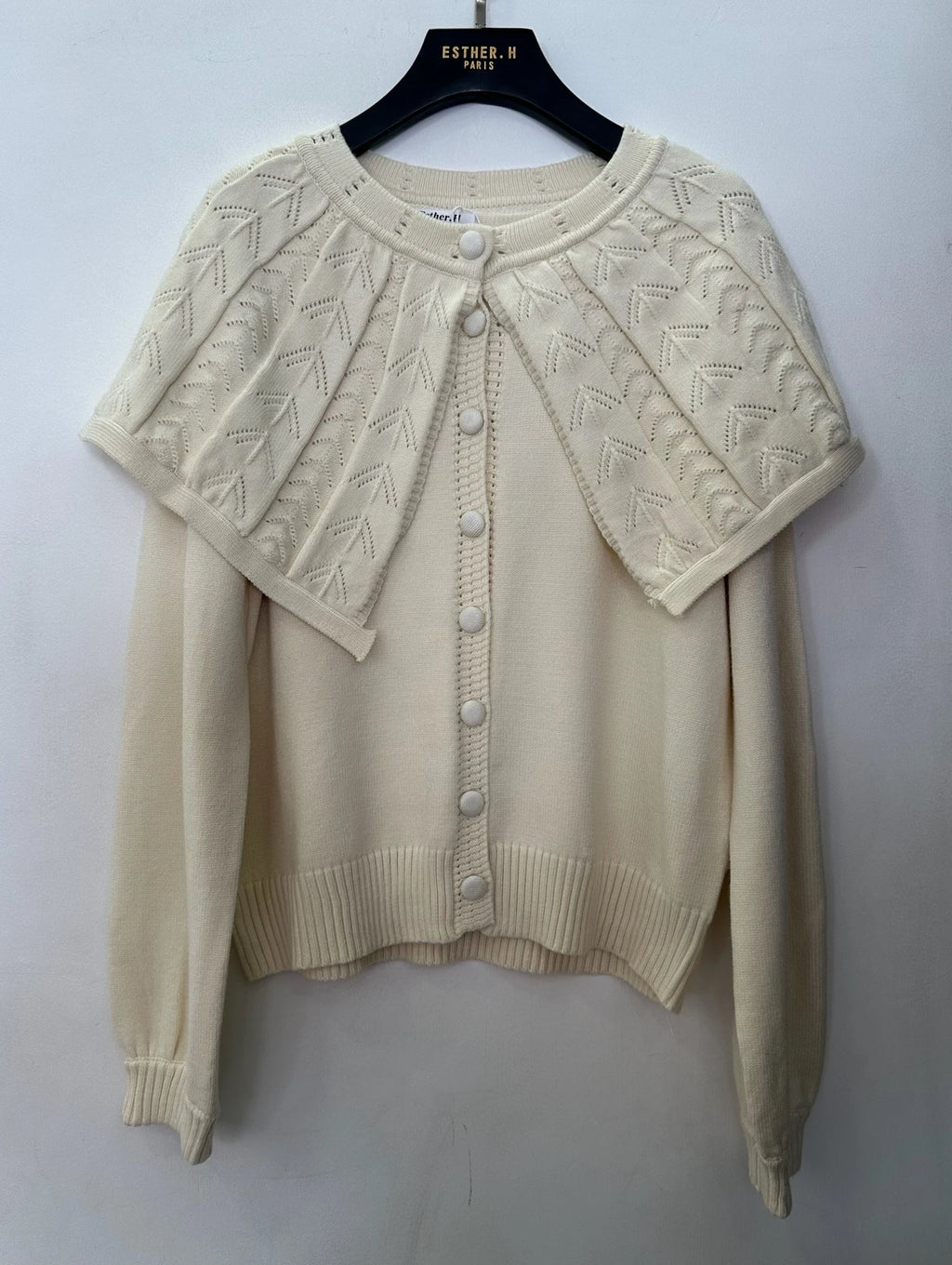 Gilet Avec Cape sur les Epaules