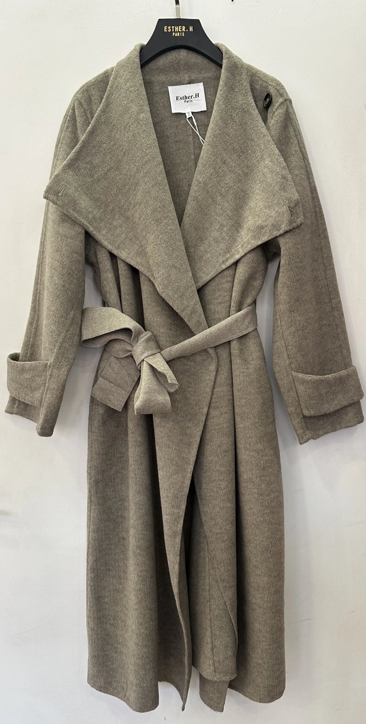 Manteau à Grand Col