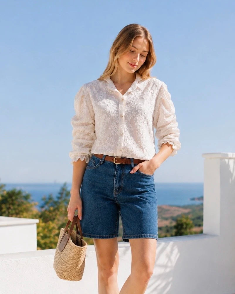 Haut pour femme avec des motifs en fleurs