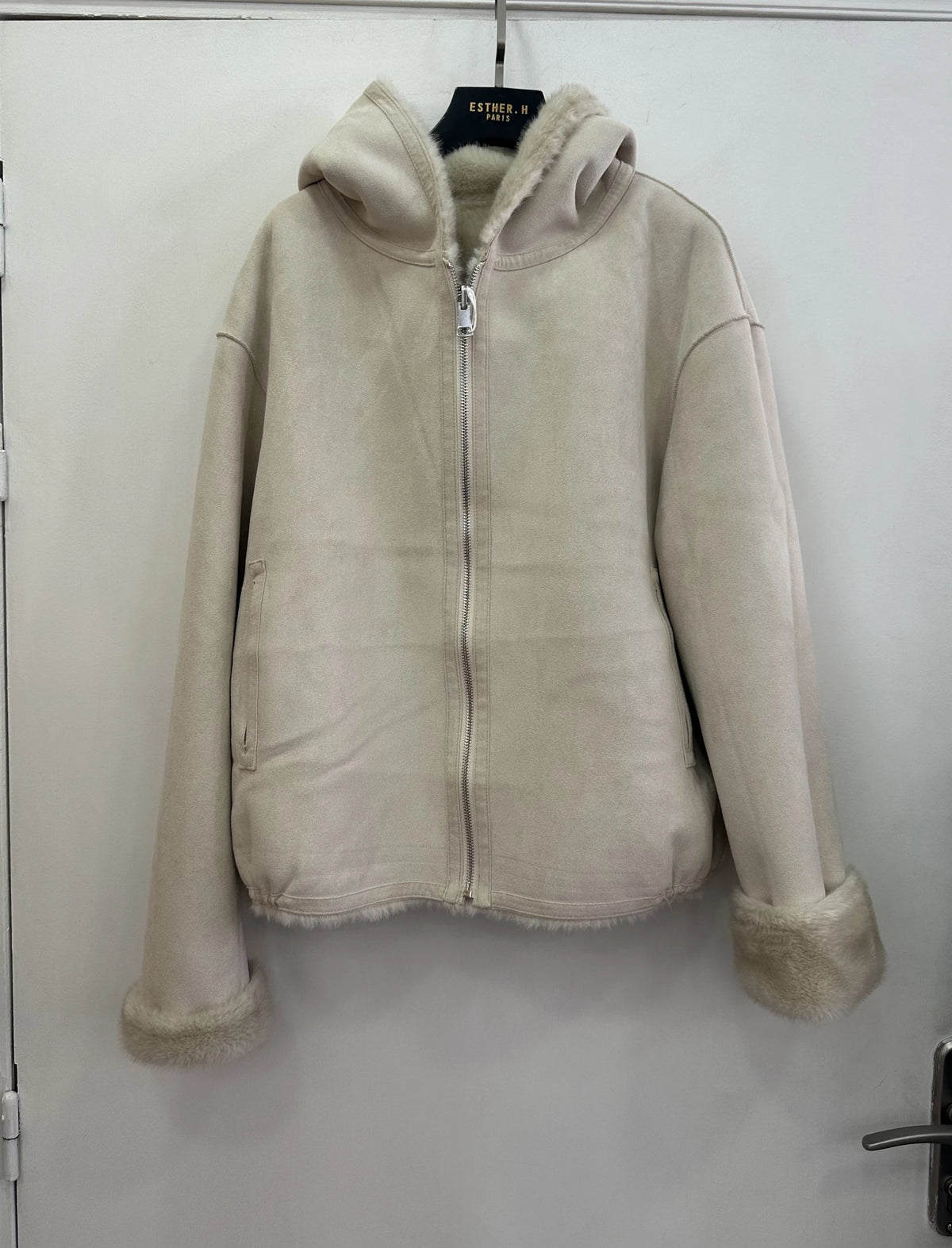 Veste à Capuche Fourrure/Effet Daim Réversible
