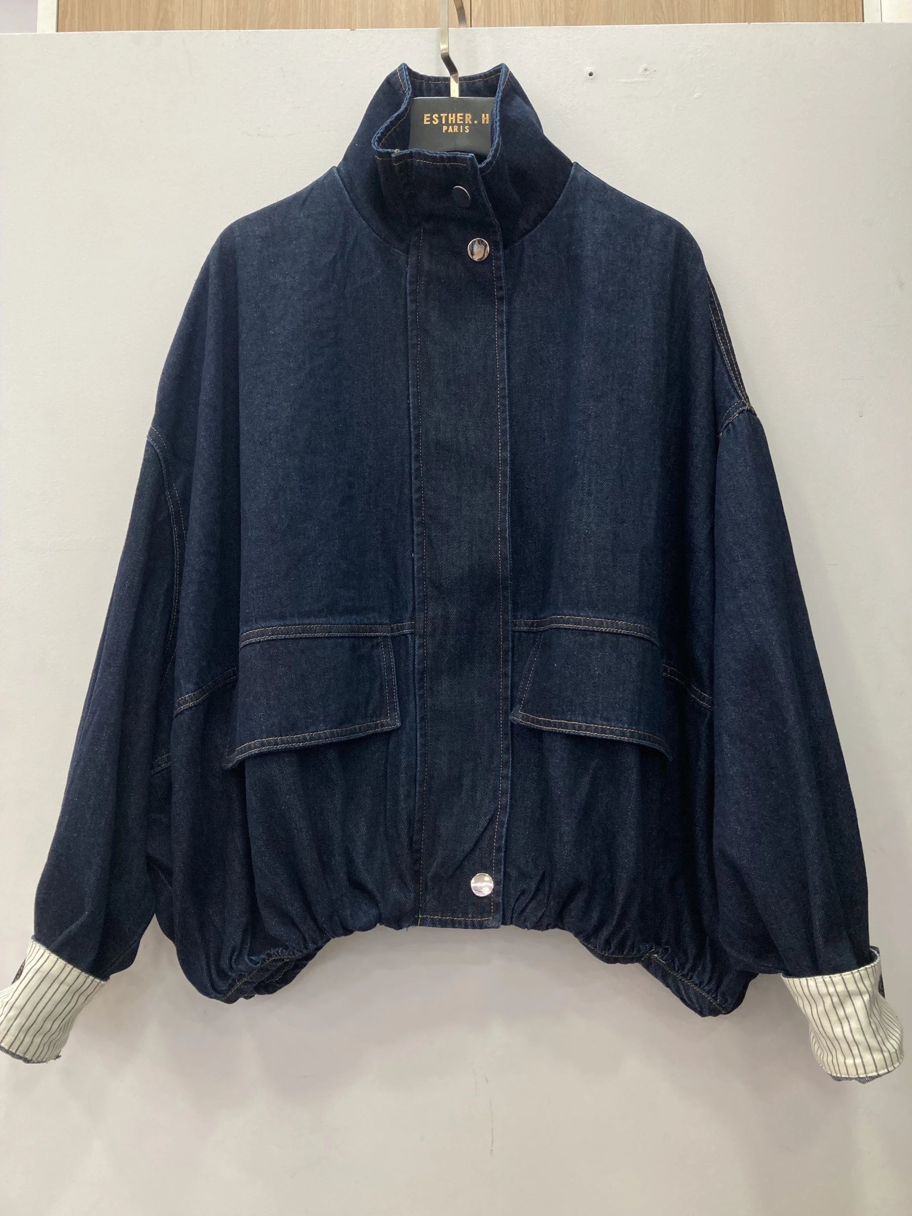 Veste en Jean à manche blanche